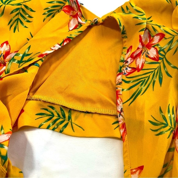 IRIS Women’s Large Hi-Low Skort Set with V-Neck Tie Crop Blouse Yellow Floral - Picture 8 of 16